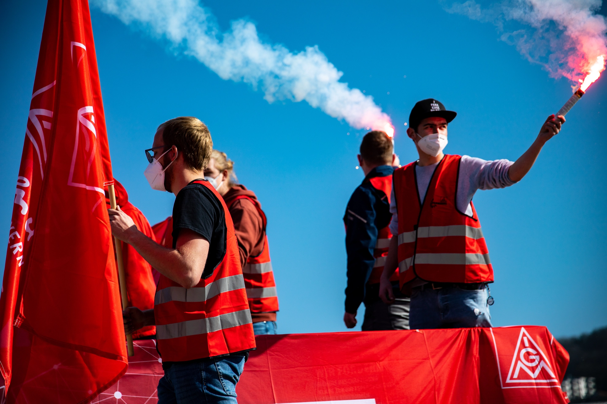Warnstreik in der Tarifrunde Metall & Elektro 2021 mit der IG Metall-Jugend